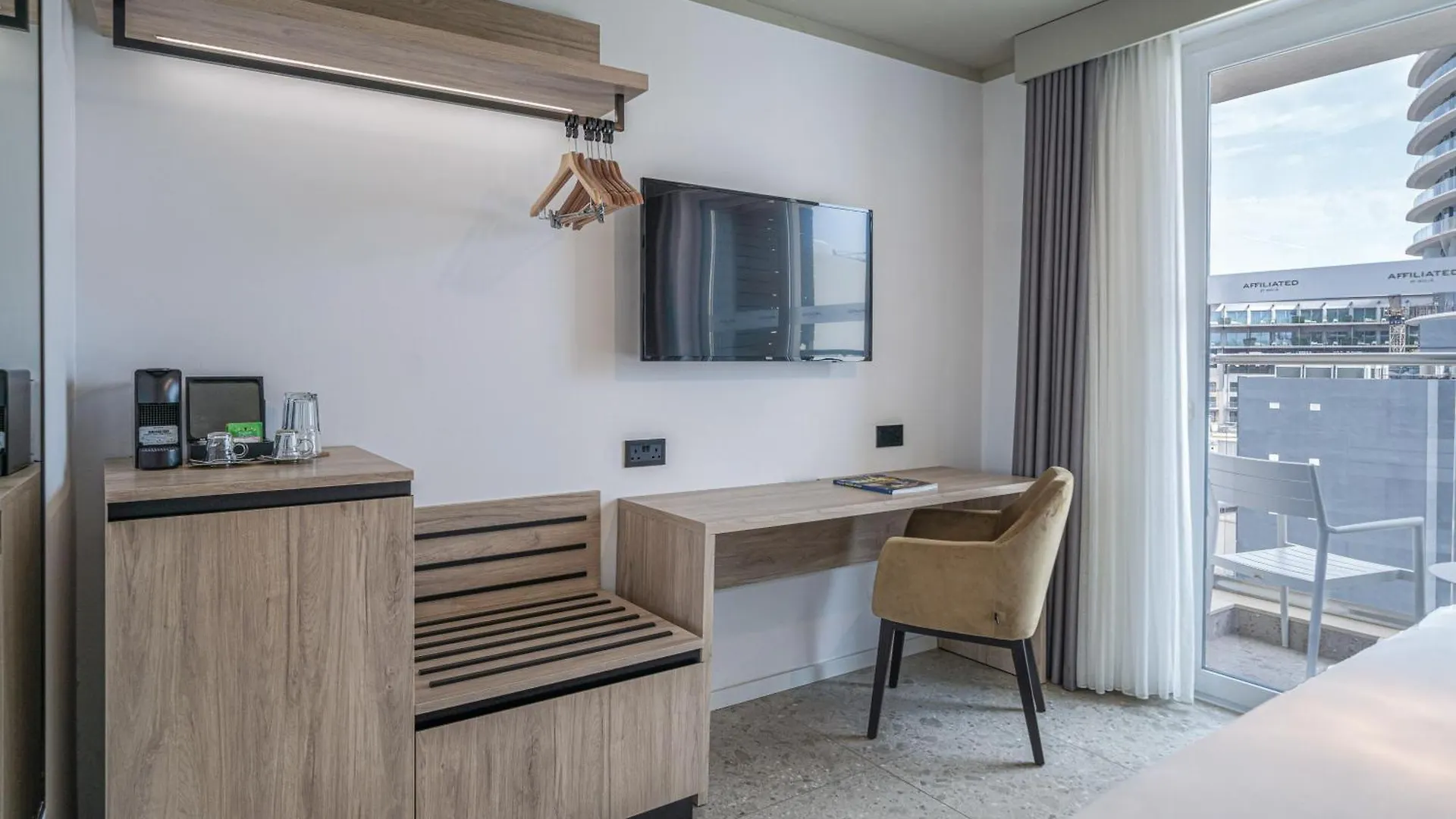 Hotel Mistral St Julian'S, Affiliated By Melia San Giuliano